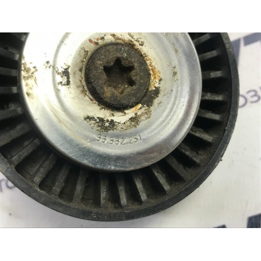  Натяжний ролик ГРМ Opel Astra H 1.9 СDTI 2004-2010 55562251